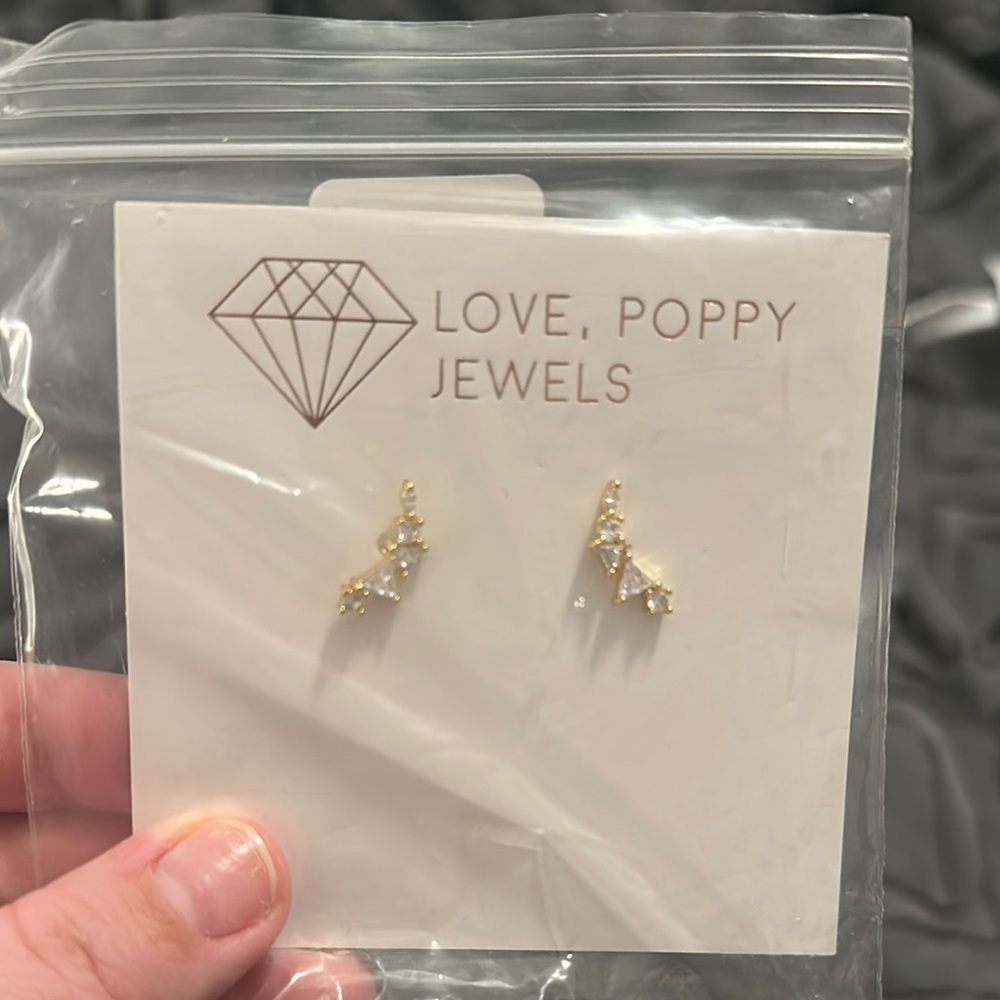 Love poppy earrings